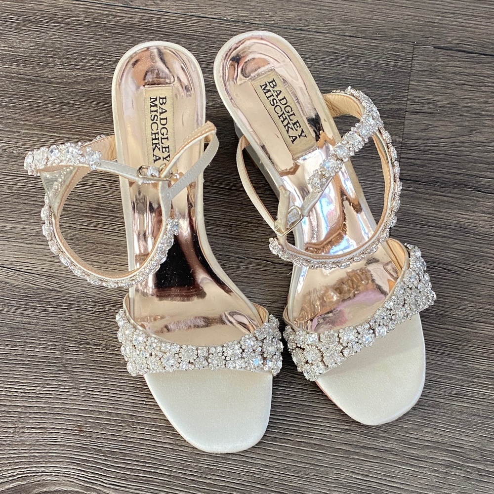 Badgley Mischka Gold and Cream Embellished Heels